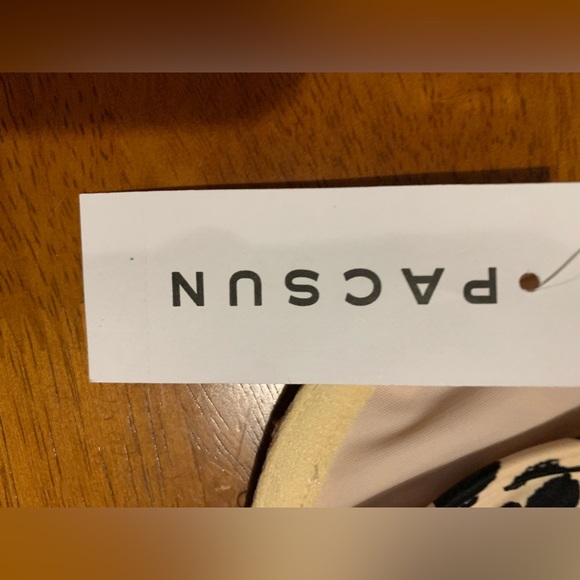 Kendall & Kylie Leopard Bikini Top - Picture 4 of 4